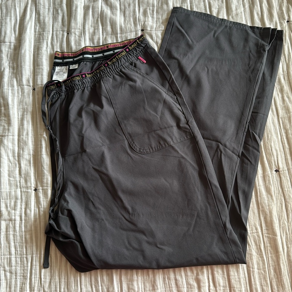 Grey heart soul scrub pants xxl tall